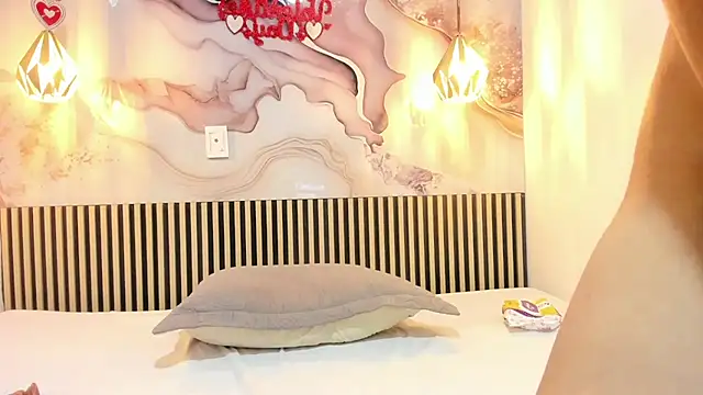 Snapshot of EvelynSweet1 chatting on February 28, 2026, 8:36 am EvelynSweet1 online show from February 28, 2026, 8:36 am