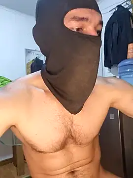 coqueto1210 online show from November 7, 2025, 3:33 am