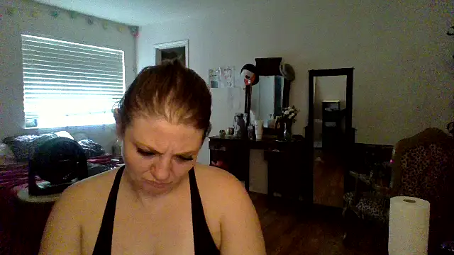 Snapshot of sophiarica chatting on May 20, 2026, 9:23 pm sophiarica online show from May 20, 2026, 9:23 pm