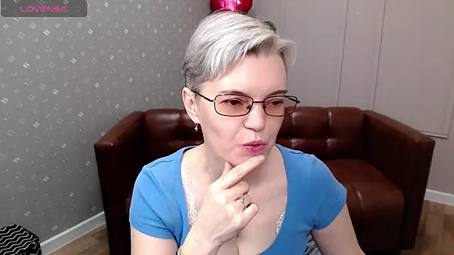 Cutie Erikaa1 online show from April 28, 2026, 2:10 am