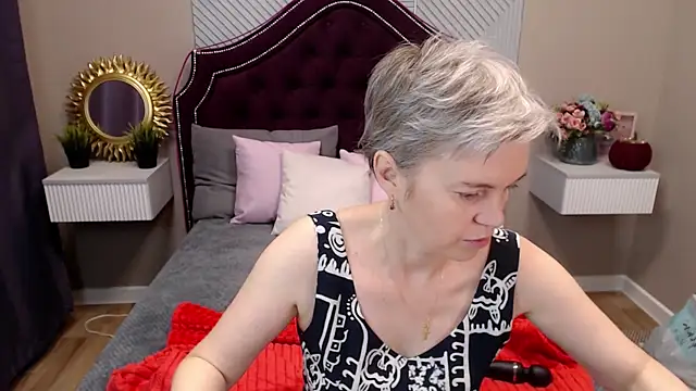 Snapshot of Cutie_Erikaa1 chatting on October 25, 2025, 2:22 am Cutie Erikaa1 online show from October 25, 2025, 2:22 am