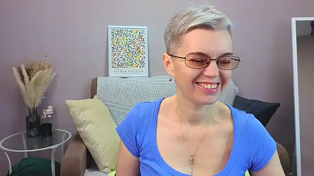 Snapshot of Cutie_Erikaa1 chatting on November 27, 2025, 2:23 am Cutie Erikaa1 online show from November 27, 2025, 2:23 am