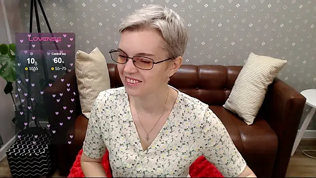 Snapshot of Cutie_Erikaa1 chatting on September 26, 2025, 2:29 am Cutie Erikaa1 online show from September 26, 2025, 2:29 am