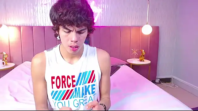 tombakker online show from February 17, 2025, 4:39 pm