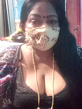 Snapshot of maniisha chatting on July 6, 2026, 4:20 pm maniisha online show from July 6, 2026, 4:20 pm