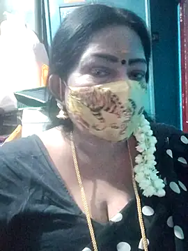 Snapshot of maniisha chatting on July 13, 2026, 3:33 pm maniisha online show from July 13, 2026, 3:33 pm