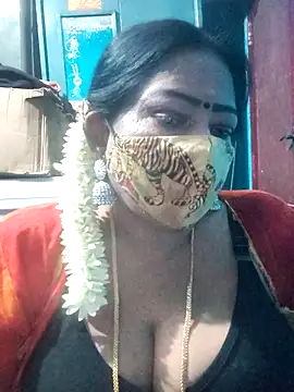 Snapshot of maniisha chatting on August 4, 2026, 4:00 pm maniisha online show from August 4, 2026, 4:00 pm