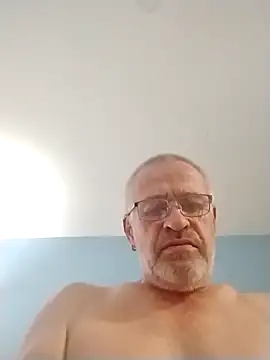 geilerschwanz64 online show from October 24, 2025, 7:13 pm