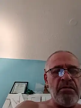 Snapshot of geilerschwanz64 chatting on January 29, 2025, 2:21 pm geilerschwanz64 online show from January 29, 2025, 2:21 pm