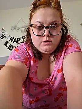 Snapshot of Tallulah-mae-xoxox chatting on October 26, 2025, 8:59 am Tallulah-mae-xoxox online show from October 26, 2025, 8:59 am