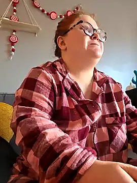 Snapshot of Tallulah-mae-xoxox chatting on November 20, 2025, 9:10 am Tallulah-mae-xoxox online show from November 20, 2025, 9:10 am