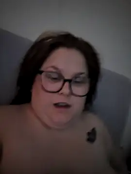 Snapshot of Tallulah-mae-xoxox chatting on November 9, 2025, 1:15 pm Tallulah-mae-xoxox online show from November 9, 2025, 1:15 pm