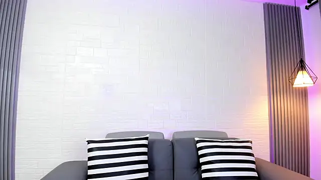 Snapshot of valery-rivas chatting on July 27, 2026, 7:43 pm valery-rivas online show from July 27, 2026, 7:43 pm