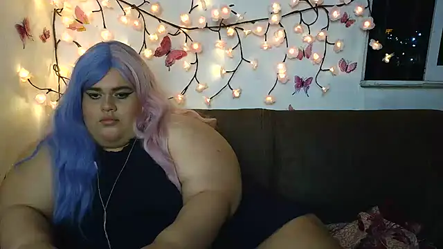 GeovanaLiveHot online show from April 7, 2026, 5:53 am