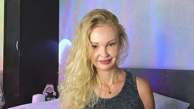 Snapshot of Erotic_Ann chatting on July 12, 2026, 4:24 am Erotic Ann online show from July 12, 2026, 4:24 am
