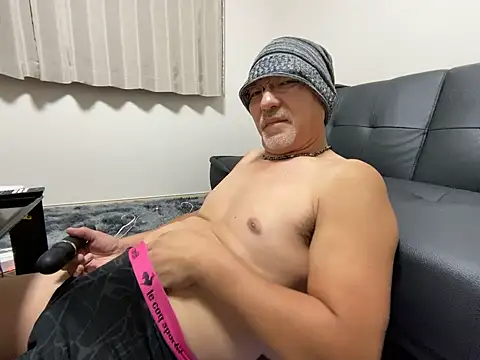 Grandpa29hijii online show from September 30, 2025, 1:39 pm