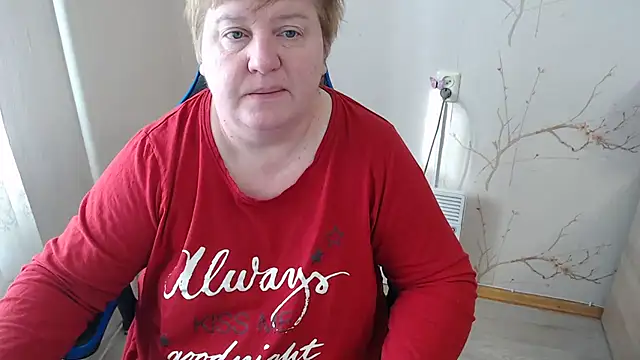 Snapshot of Limonka-Fire chatting on February 18, 2026, 8:44 am Limonka-Fire online show from February 18, 2026, 8:44 am