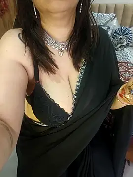 Snapshot of Archi-07 chatting on February 12, 2026, 7:41 am Archi-07 online show from February 12, 2026, 7:41 am