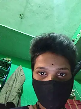 Snapshot of Hoty_girl_143 chatting on October 28, 2025, 3:51 am Hoty girl 143 online show from October 28, 2025, 3:51 am