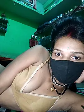 Snapshot of Hoty_girl_143 chatting on October 14, 2025, 5:52 am Hoty girl 143 online show from October 14, 2025, 5:52 am