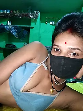 Snapshot of Hoty_girl_143 chatting on October 17, 2025, 2:15 am Hoty girl 143 online show from October 17, 2025, 2:15 am