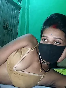 Snapshot of Hoty_girl_143 chatting on October 17, 2025, 3:58 pm Hoty girl 143 online show from October 17, 2025, 3:58 pm