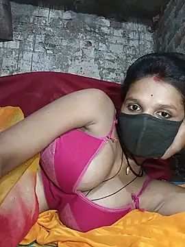 Hoty girl 143 online show from May 14, 2026, 12:35 pm