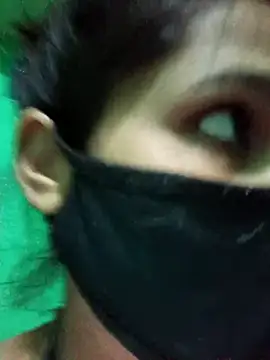 Snapshot of Hoty_girl_143 chatting on November 11, 2025, 2:39 am Hoty girl 143 online show from November 11, 2025, 2:39 am