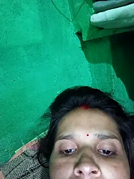 Snapshot of Hoty_girl_143 chatting on December 5, 2025, 6:17 pm Hoty girl 143 online show from December 5, 2025, 6:17 pm