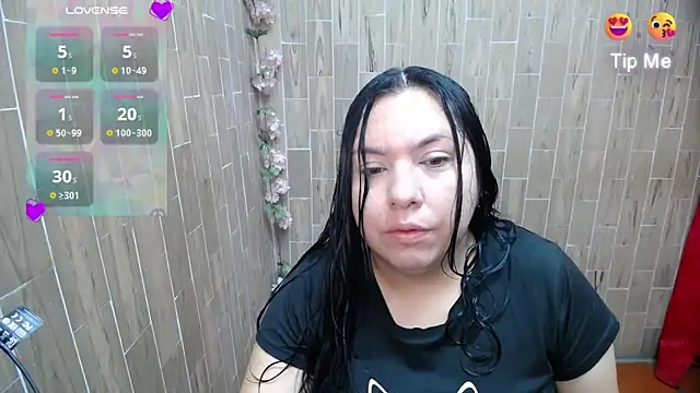 Snapshot of solyeria chatting on March 6, 2026, 12:44 pm solyeria online show from March 6, 2026, 12:44 pm