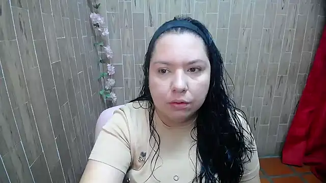Snapshot of solyeria chatting on April 5, 2026, 12:12 pm solyeria online show from April 5, 2026, 12:12 pm