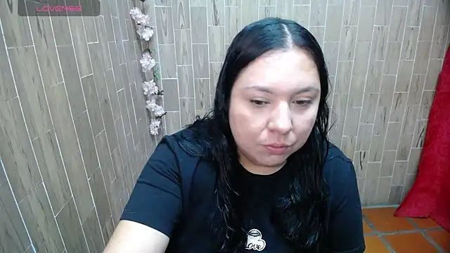 Snapshot of solyeria chatting on March 8, 2026, 2:04 am solyeria online show from March 8, 2026, 2:04 am