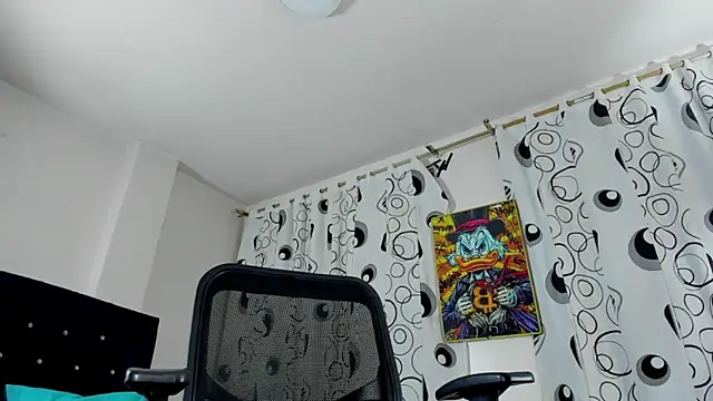 Giomar Reyes online show from November 6, 2025, 4:49 am