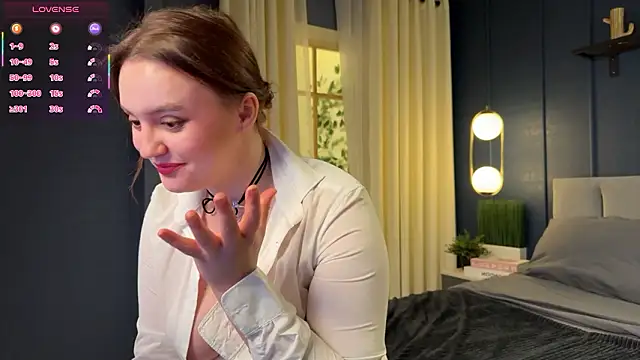 Snapshot of Lella_Ryann_ chatting on February 5, 2026, 5:42 pm Lella Ryann online show from February 5, 2026, 5:42 pm