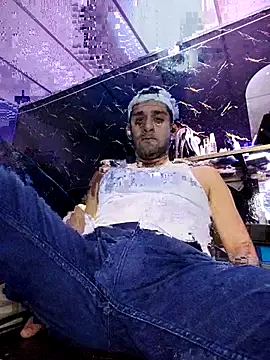 CRISTHIAN GREY01 online show from January 6, 2026, 6:56 pm