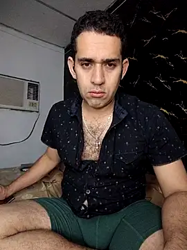 CRISTHIAN GREY01 online show from January 15, 2026, 2:59 am