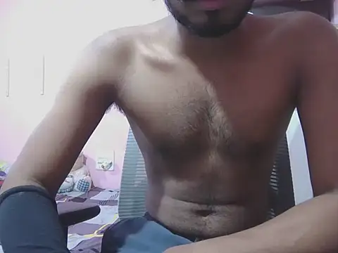 Snapshot of KissesBoyAD chatting on October 24, 2025, 10:47 am KissesBoyAD online show from October 24, 2025, 10:47 am