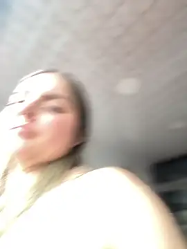 imlindapink online show from February 8, 2026, 6:05 pm