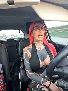 bambolinaofficial online show from February 12, 2026, 3:56 pm