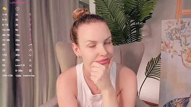 ElizavecaSunrise online show from June 15, 2026, 7:41 am