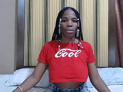 Hotsexyberry22 online show from June 3, 2026, 5:39 pm