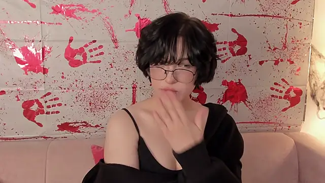 Snapshot of fiamoory chatting on October 19, 2025, 1:19 am fiamoory online show from October 19, 2025, 1:19 am