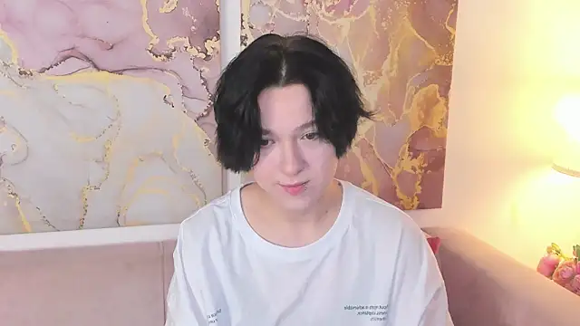 Snapshot of fiamoory chatting on October 9, 2025, 1:17 am fiamoory online show from October 9, 2025, 1:17 am