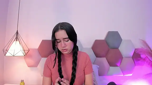 LaraGoldd online show from February 5, 2026, 12:39 am