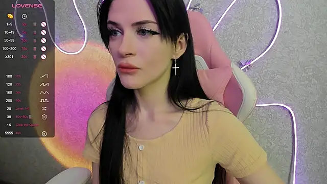 Snapshot of Molly_Crystall chatting on July 14, 2026, 3:00 am Molly Crystall online show from July 14, 2026, 3:00 am