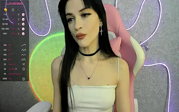 Molly Crystall online show from April 19, 2026, 4:35 am