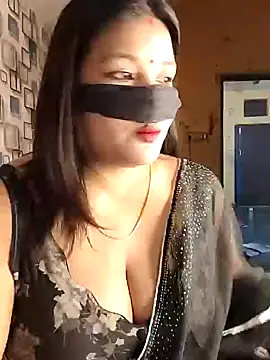 Radhikadavi879 online show from October 29, 2025, 3:33 pm