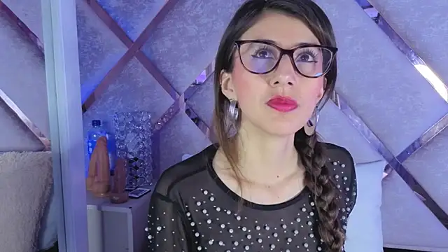  jade white  online show from February 7, 2026, 1:30 pm