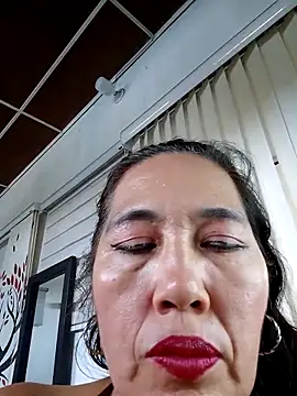 anniecoopeer online show from February 26, 2025, 7:10 pm