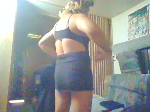 Snapshot of HoneyBdaQueen chatting on March 10, 2025, 4:03 pm HoneyBdaQueen online show from March 10, 2025, 4:03 pm